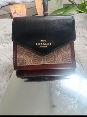 Coach Two-Tone Signature Small Wallet - Black and Brown